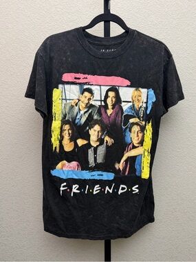 FRIENDS Women’s Graphic Tee